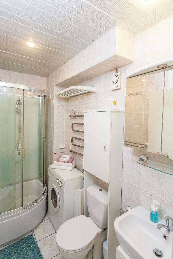 Apartment With Jacuzzi In Old Town カウナス エクステリア 写真